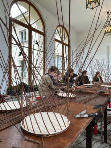 b7ee38e4-fa58-4a97-975a-f5aa6c626611